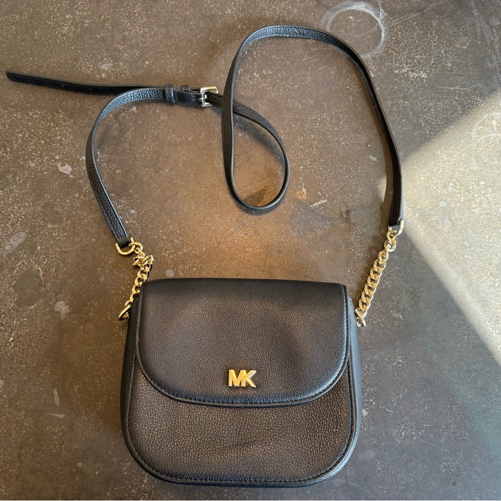 MICHAEL KORS Half Dome Crossbody Bag